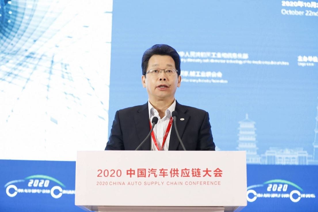 杨洪.jpg